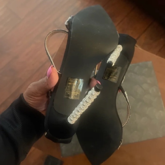 Azalea Wang Heels - Picture 5 of 7